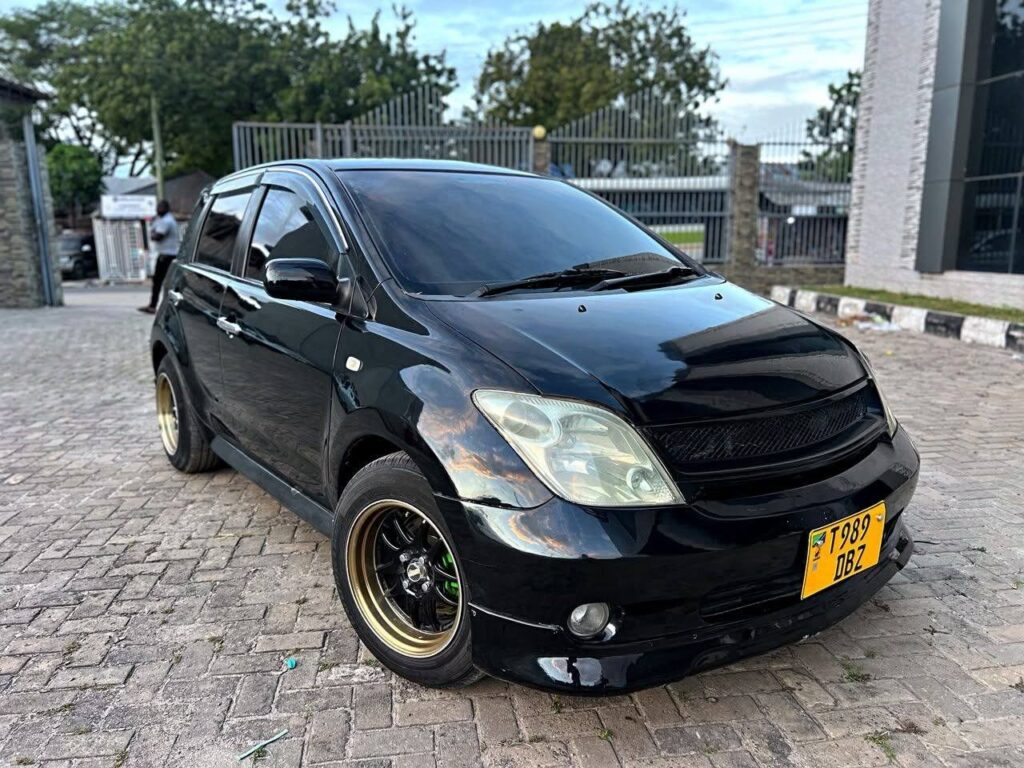 Price Of Toyota IST 2005 for Sale in Tanzania