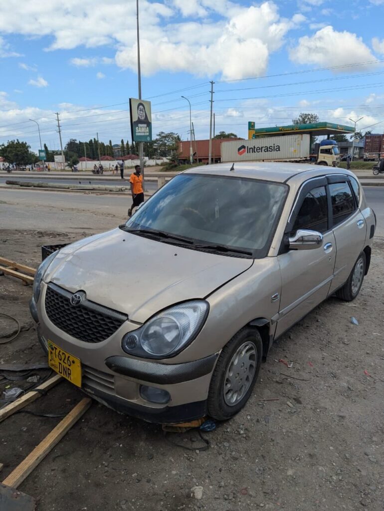Price Daihatsu Duet 2002 for Sale in Dar es Salaam
