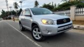 Toyota Rav4 bei poa sokoni Dar es Salaam Tanzania