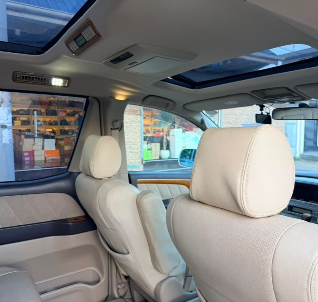 Buy Toyota Alphard 2006 for Sale in Dar es Salaam