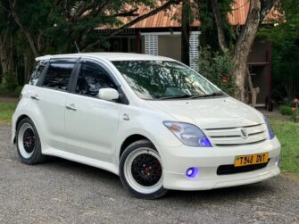 Bei Ya Toyota IST 2005 Sokoni Dar es Salaam Tanzania