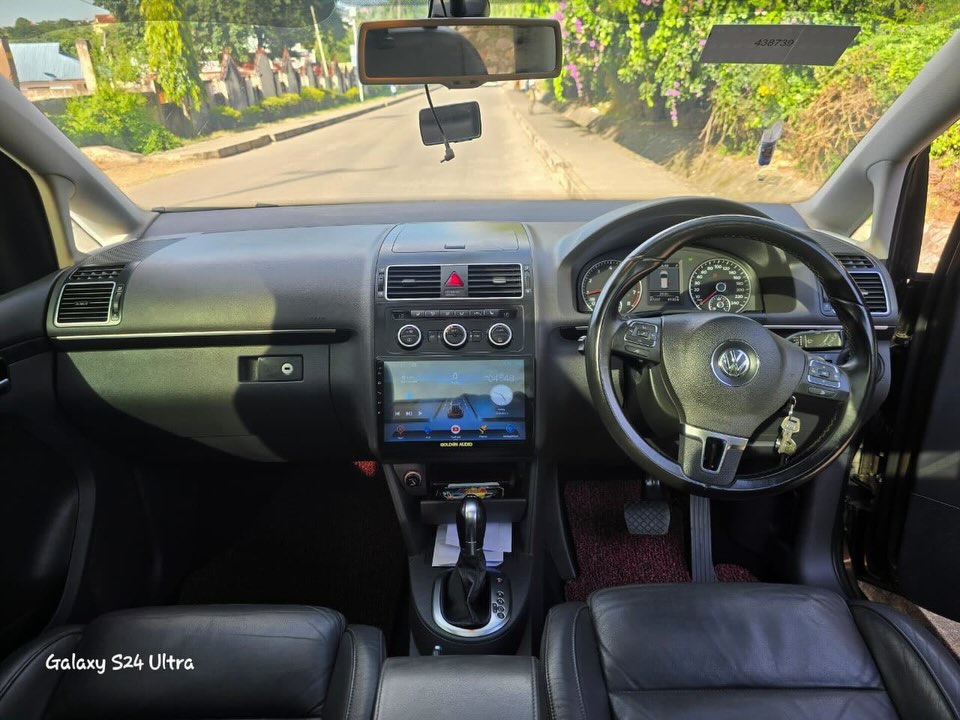 Magari Used Volkswagen Touran 2012 Dar es Salaam Tanzania