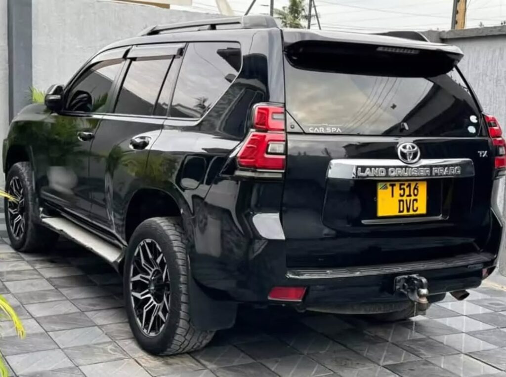 Toyota Land Cruiser Prado 2014 for Sale in Dar es Salaam