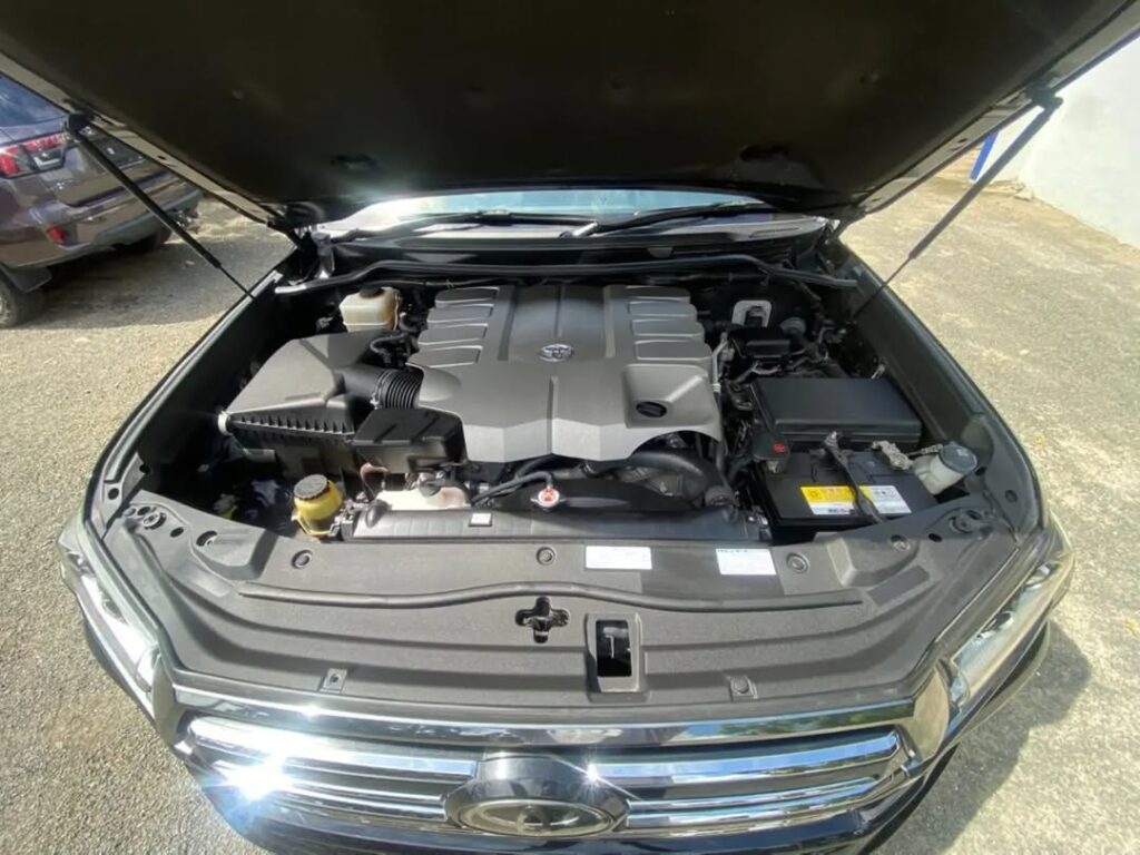 Price Of Toyota Land Cruiser V8 2017 for Sale in Tanzania