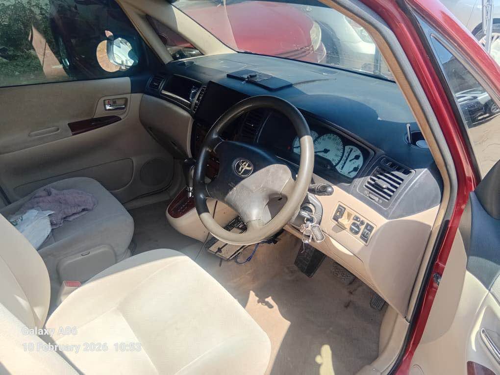 Magari Spacio 2004 lipo Dar es Salaam