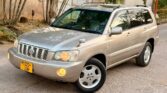 Magari Kluger 2003 lipo Mwanza