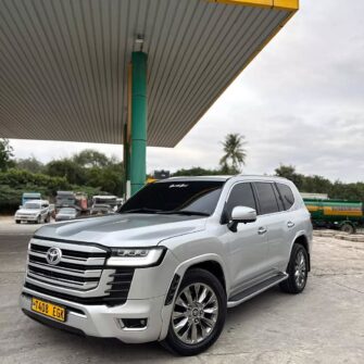 Bei Ya Toyota Land Cruiser V8 2021 Sokoni Dar es Salaam Tanzania