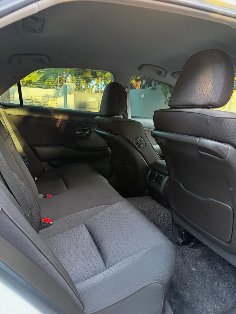 Price Toyota Crown 2009 for Sale in Dar es Salaam