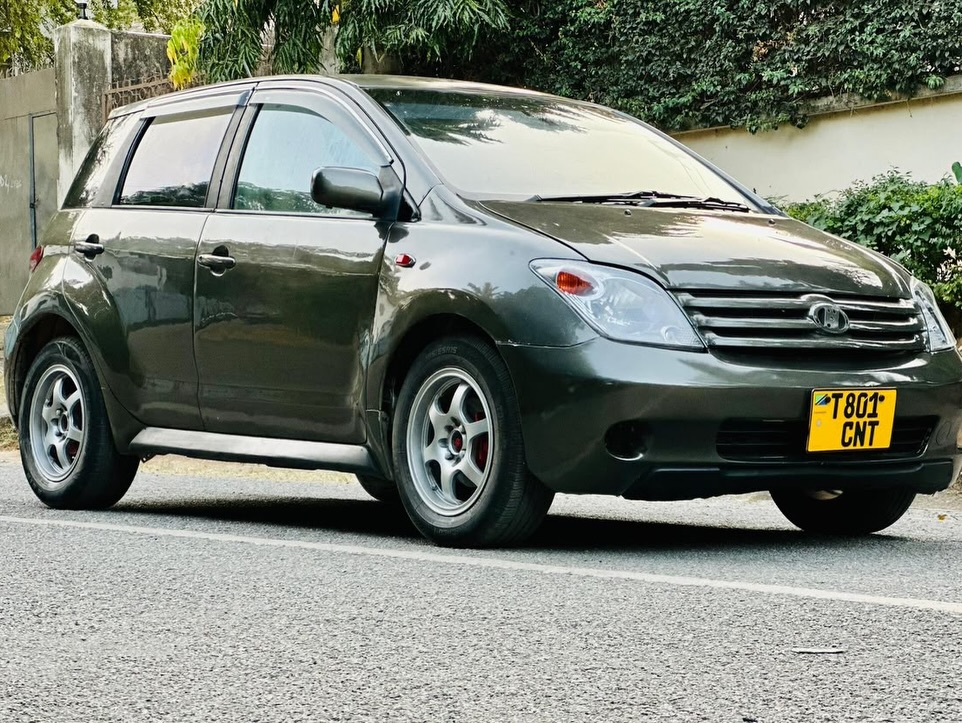 Buy Toyota IST 2005 for Sale in Mwanza