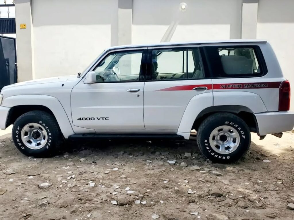 Magari Sokoni Nissan Patrol ya Bei Poa 2008