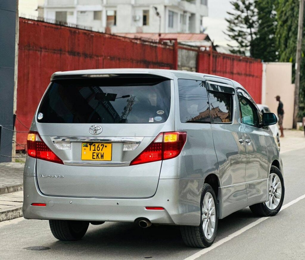 Price Toyota Alphard 2010 for Sale in Dar es Salaam