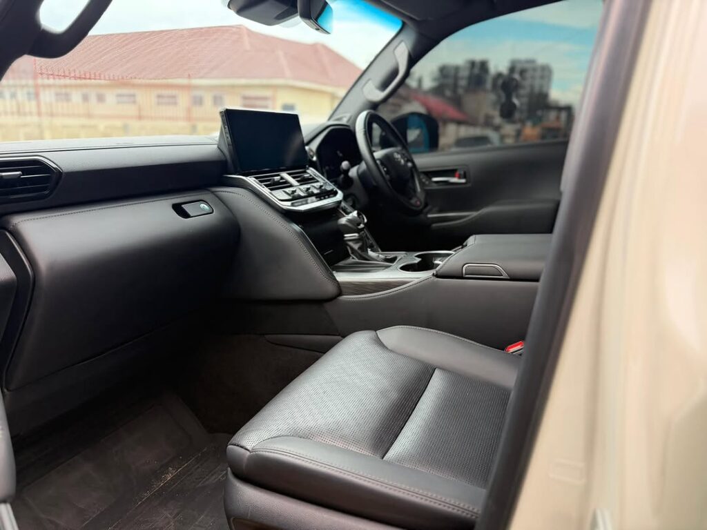 Toyota Land Cruiser 300 Series 2024 for Sale in Dar es Salaam