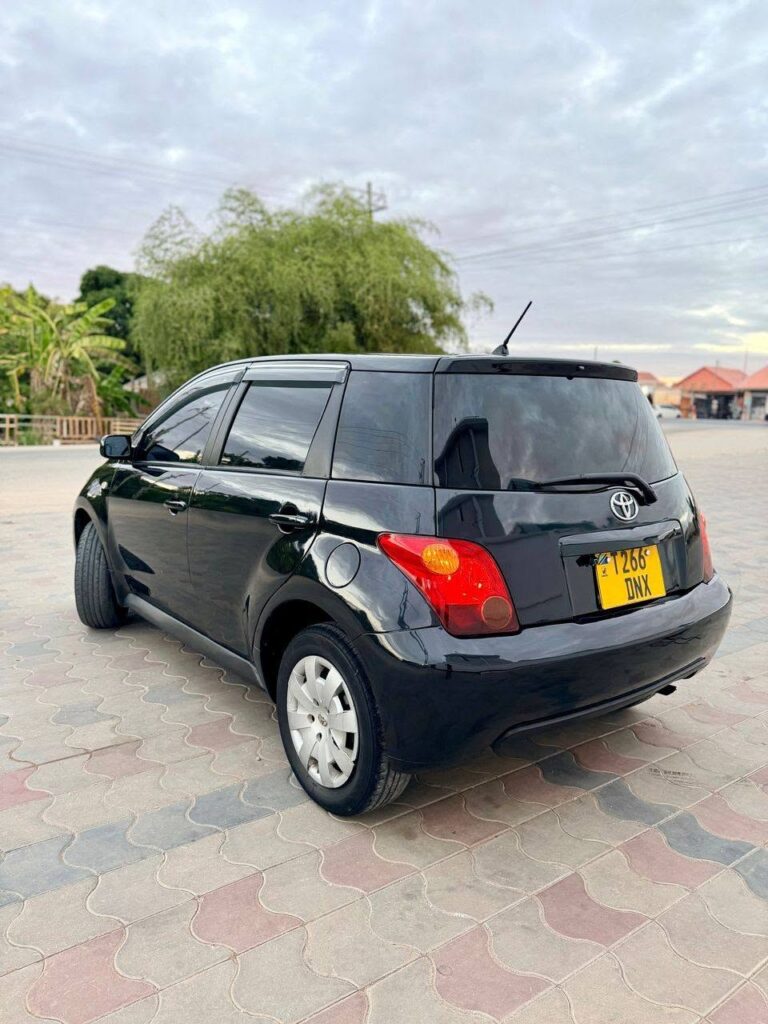 Toyota IST 2005 for Sale in Dodoma