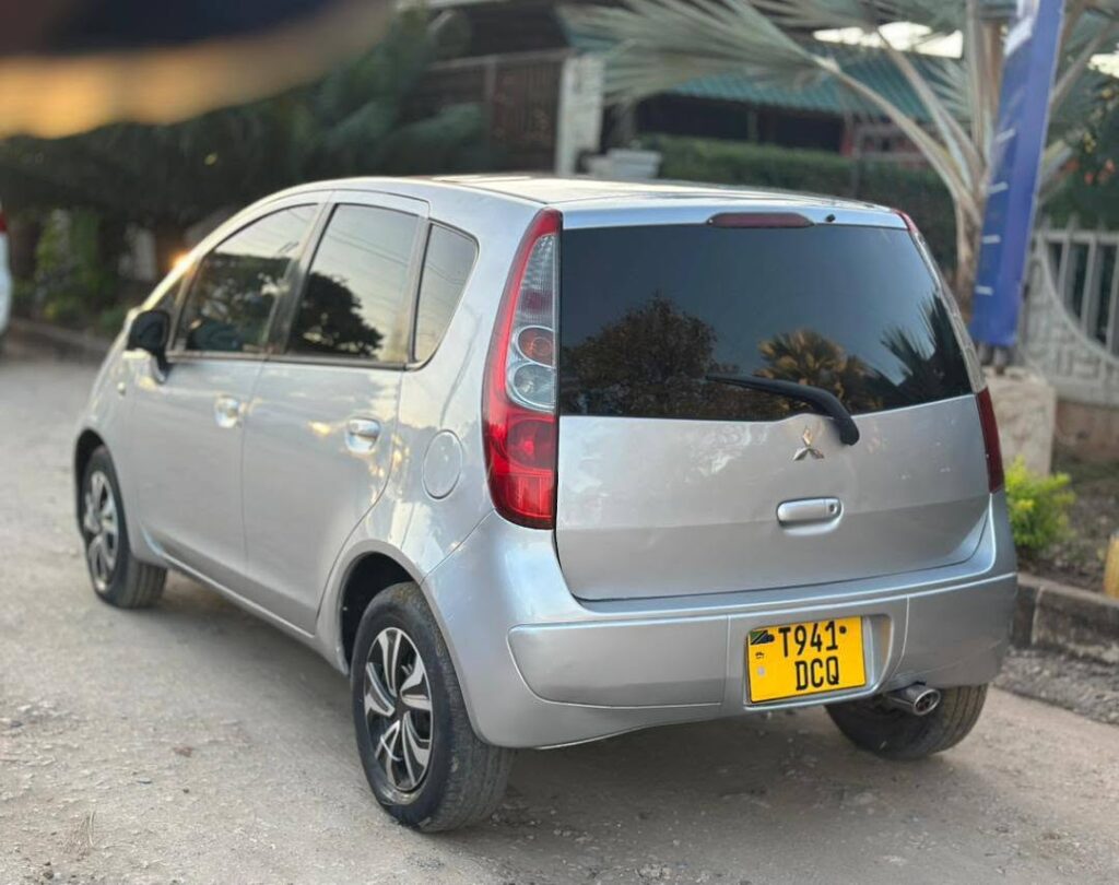 Mitsubishi Colt 2005 for Sale in Dar es Salaam