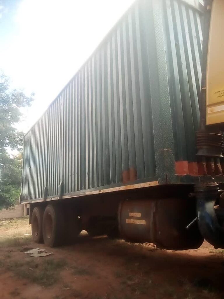Magari Sokoni Scania ya Bei Poa 1995