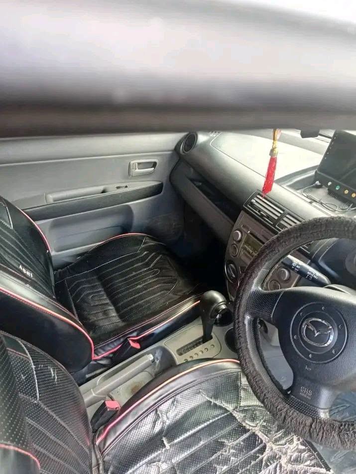 Mazda Demio 2005 for Sale in Njombe