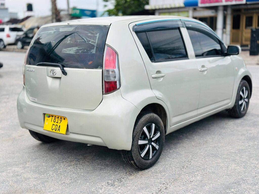 Toyota Passo bei poa sokoni Dar es Salaam Tanzania