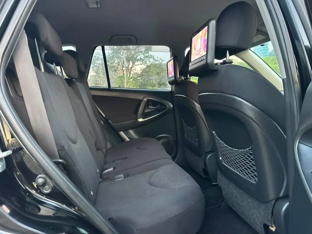 Magari Used Toyota Rav4 2010 Dar es Salaam Tanzania