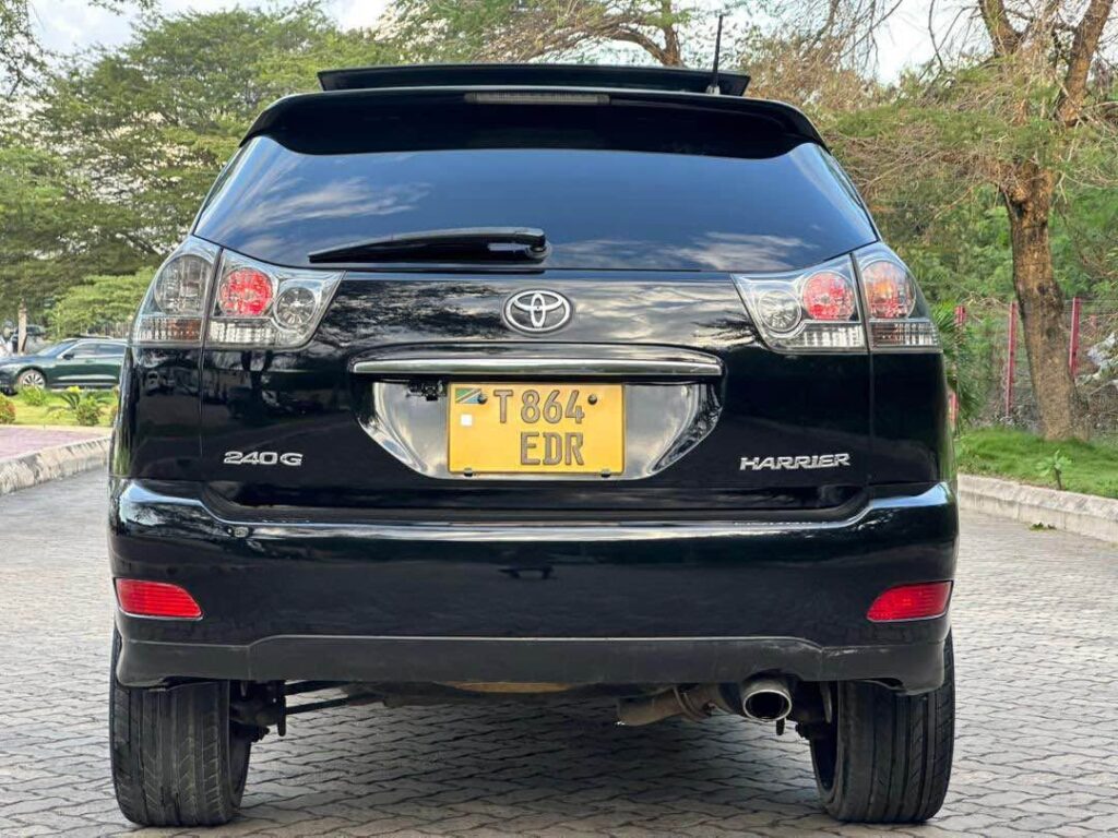 Magari Used Toyota Harrier 2004 Dar es Salaam Tanzania