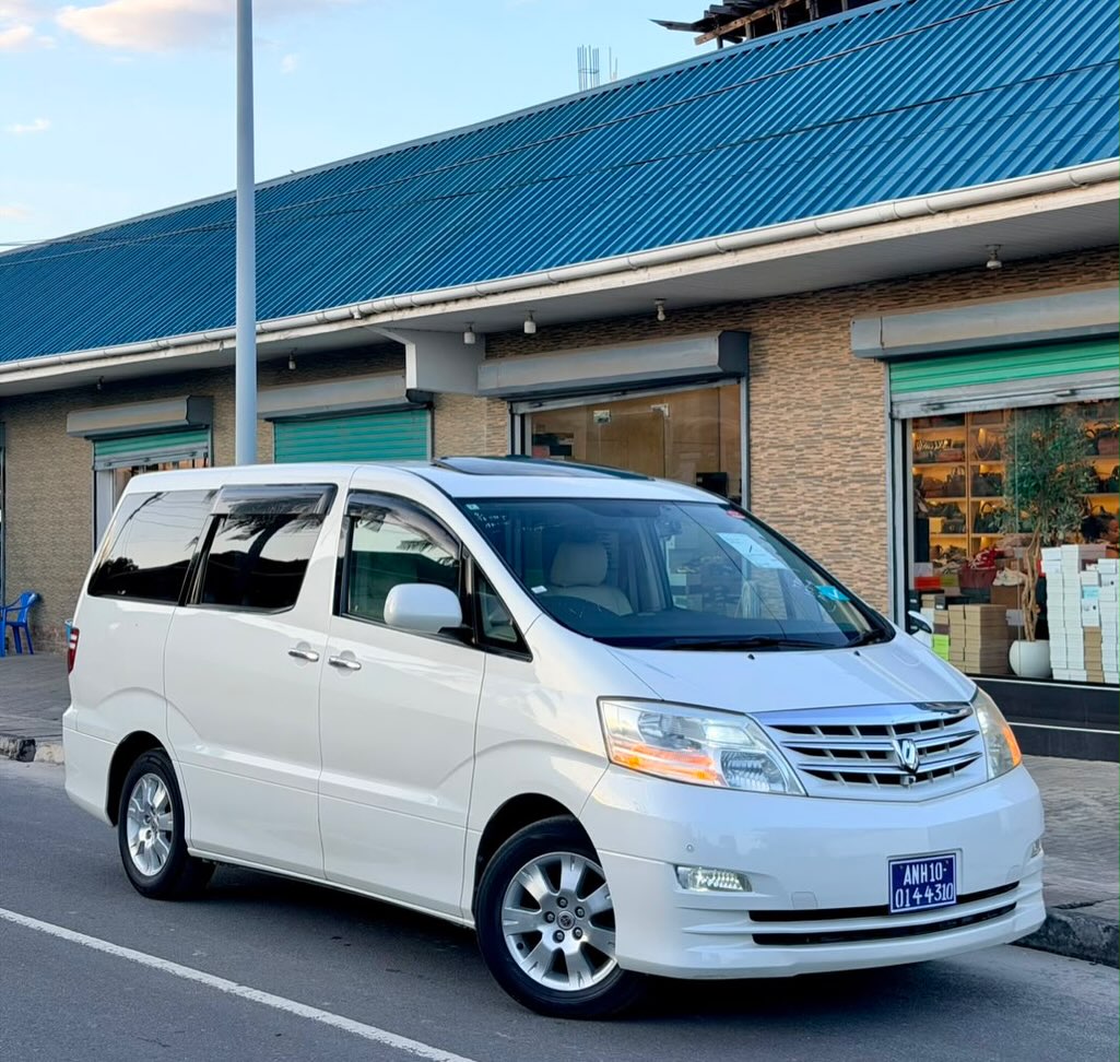 Toyota Alphard 2006 for Sale in Dar es Salaam