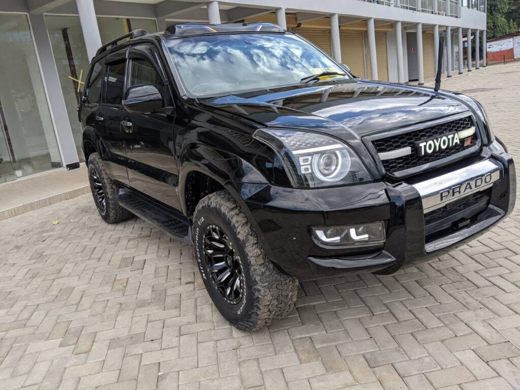 Magari Sokoni Toyota Land Cruiser Prado ya Bei Poa 2007