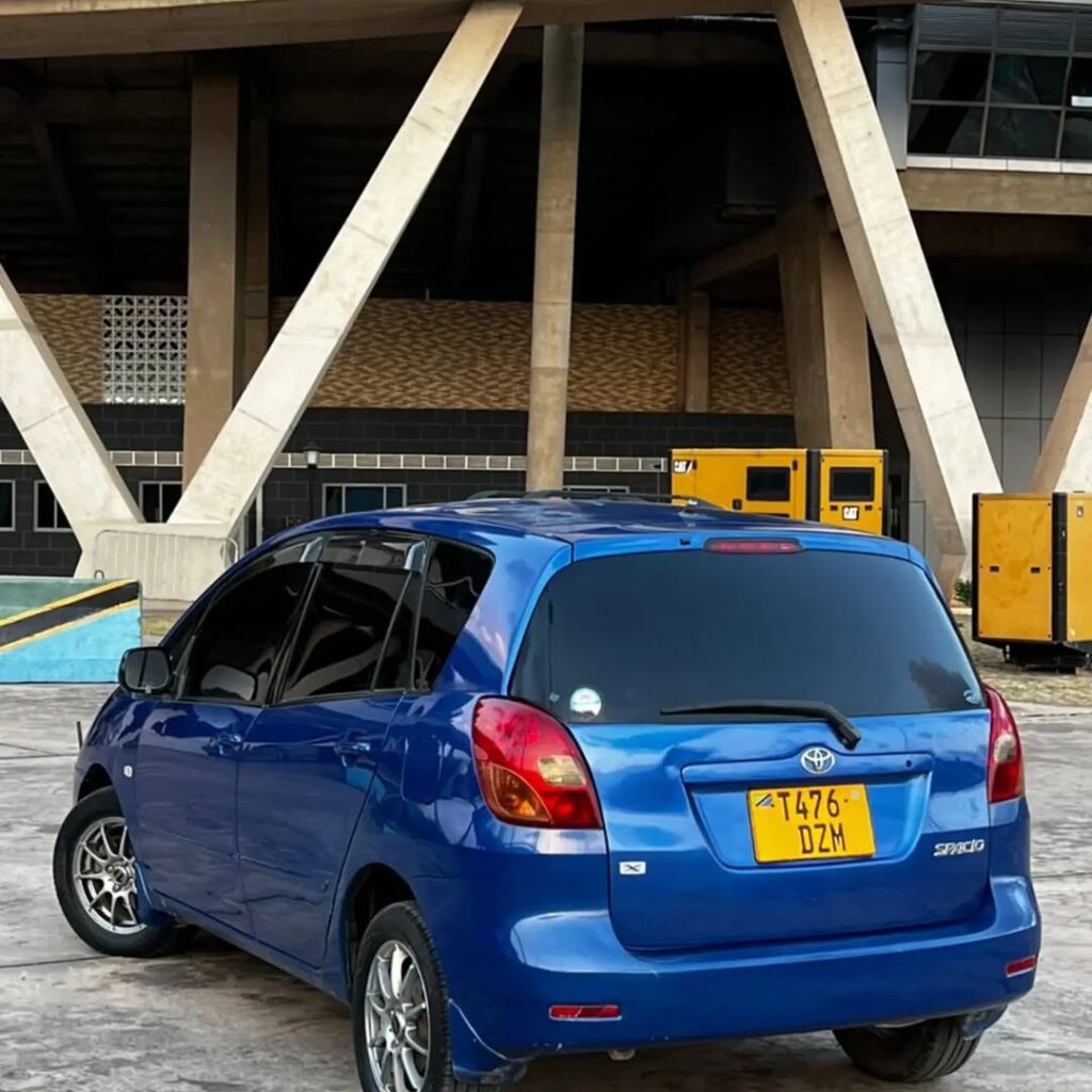 Toyota Spacio bei poa sokoni Dar es Salaam Tanzania