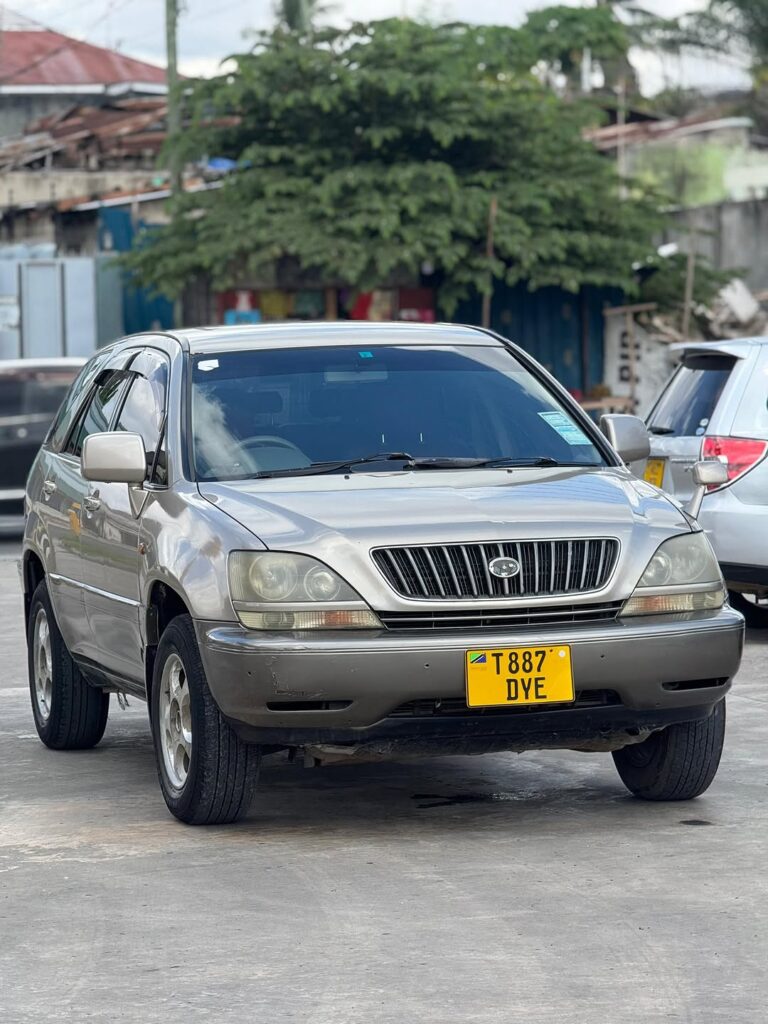 Price Of Toyota Harrier 2002 for Sale in Tanzania
