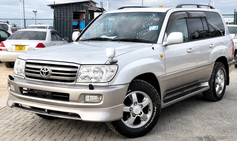Toyota Land Cru...