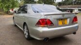 Magari Sokoni Toyota Crown ya Bei Poa 2005