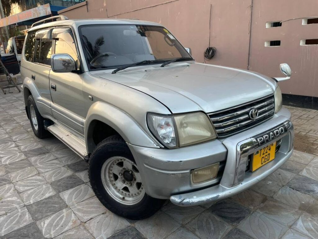Price Of Toyota Land Cruiser Prado 2001 for Sale in Tanzania