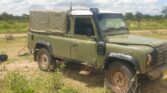 Magari Sokoni Land Rover Defender ya Bei Poa 1996