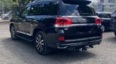 For Sale Toyota Land Cruiser V8 2017 in Dar es Salaam