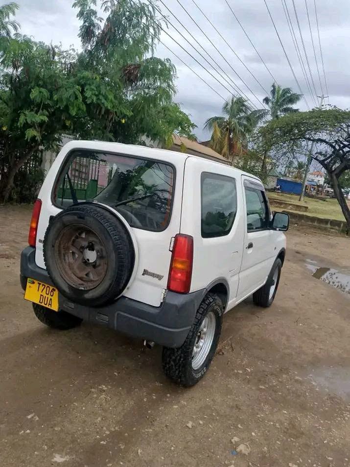 Price Of Suzuki Jimny 2005 for Sale in Tanzania