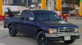 Toyota Hilux bei poa sokoni Dar es Salaam Tanzania