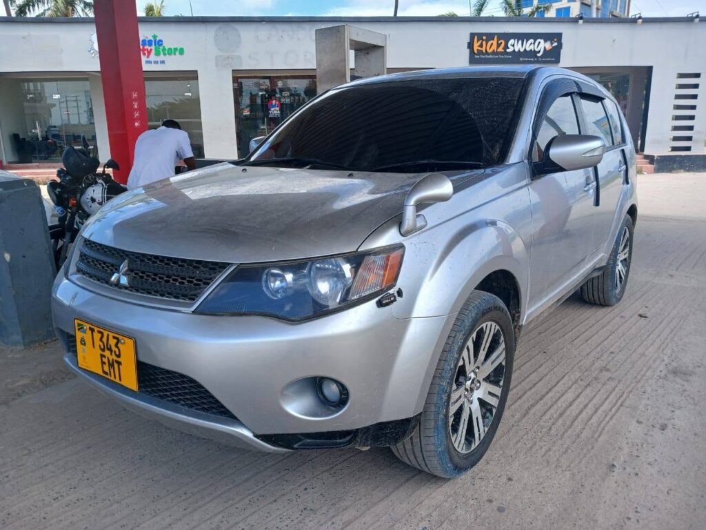 Buy Mitsubishi Outlander 2007 for Sale in Dar es Salaam
