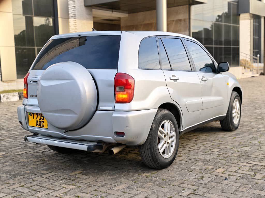 Toyota Rav4 2003 for Sale in Dar es Salaam