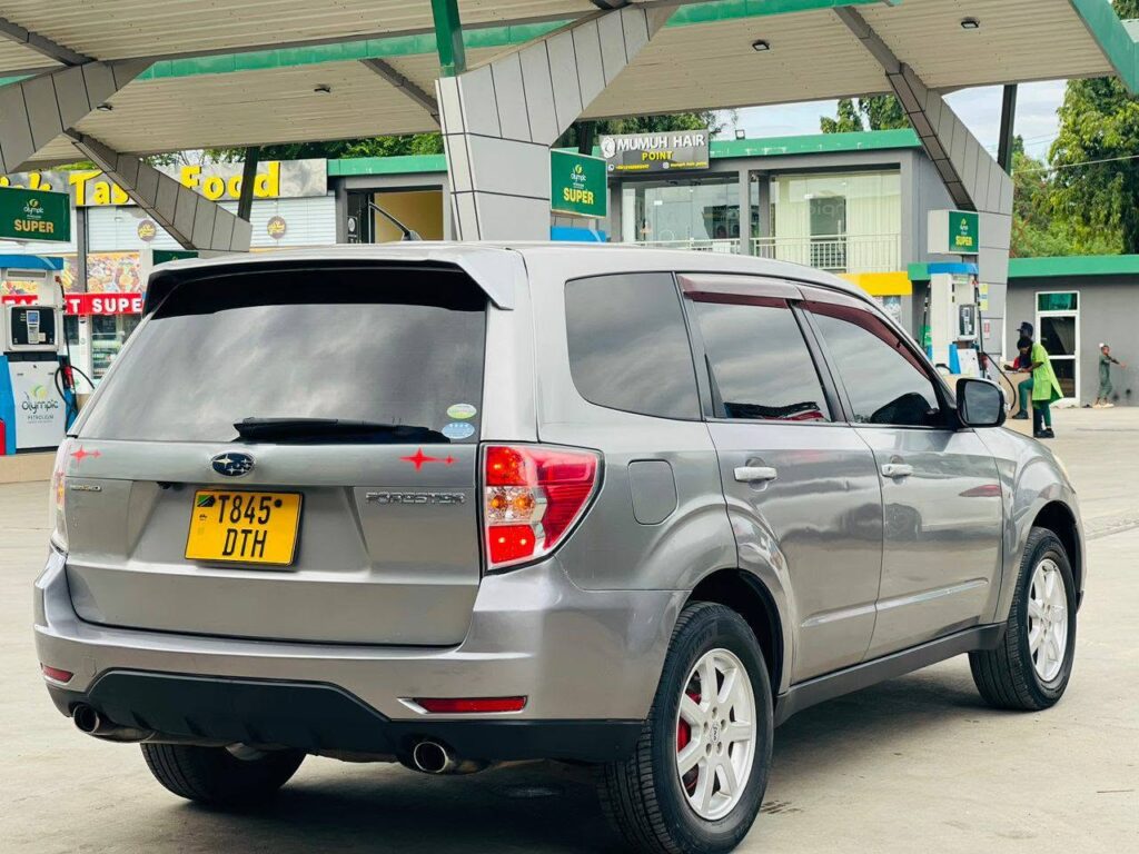 Subaru Forester bei poa sokoni Dar es Salaam Tanzania