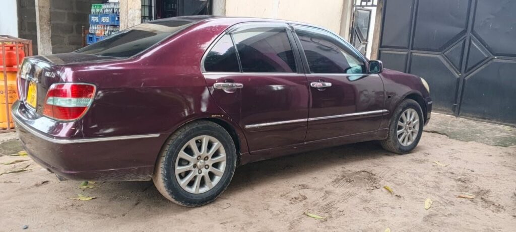 Magari Sokoni Toyota Brevis ya Bei Poa 2003