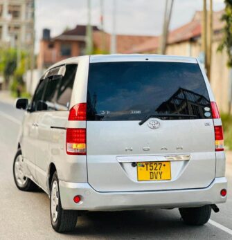 Bei Ya Toyota Noah 2005 Sokoni Dar es Salaam Tanzania