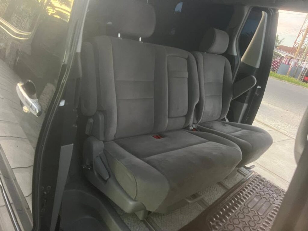 Price Toyota Alphard 2006 for Sale in Dar es Salaam