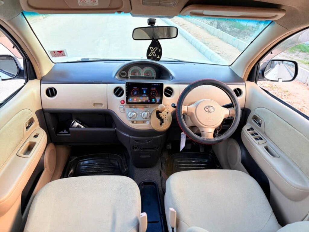 Magari Used Toyota Sienta 2004 Dar es Salaam Tanzania