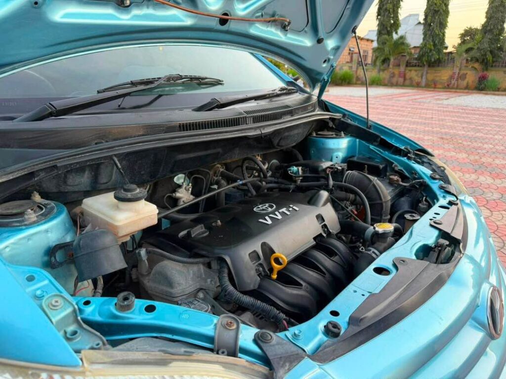 Price Toyota IST 2004 for Sale in Dodoma