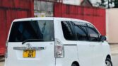 Toyota Noah bei poa sokoni Dar es Salaam Tanzania