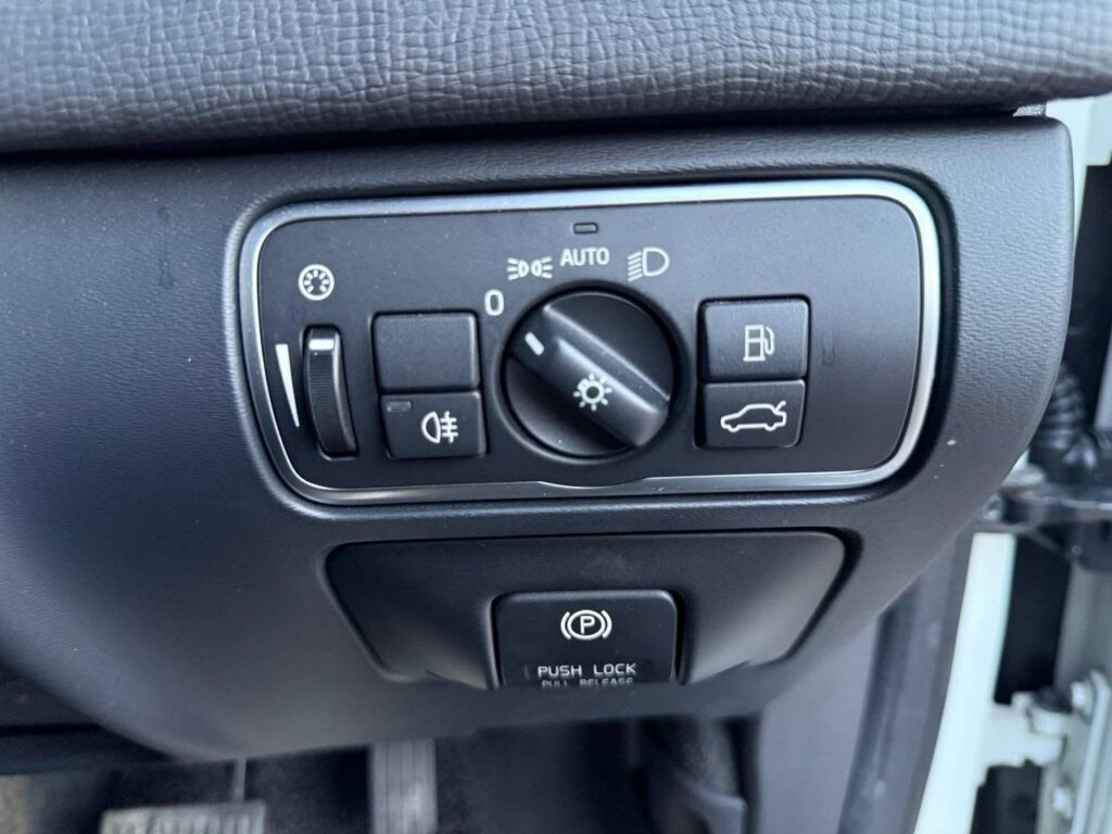Volvo XC60 2015 for Sale in Dar es Salaam