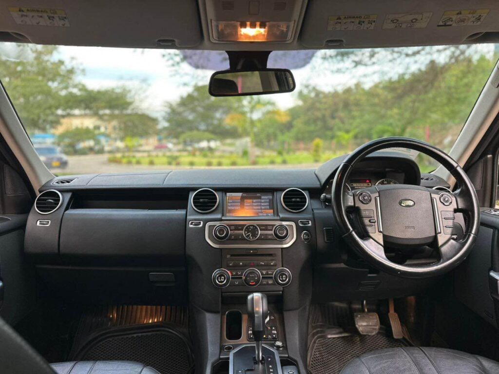 Price Land Rover Discovery 4 2010 for Sale in Dar es Salaam
