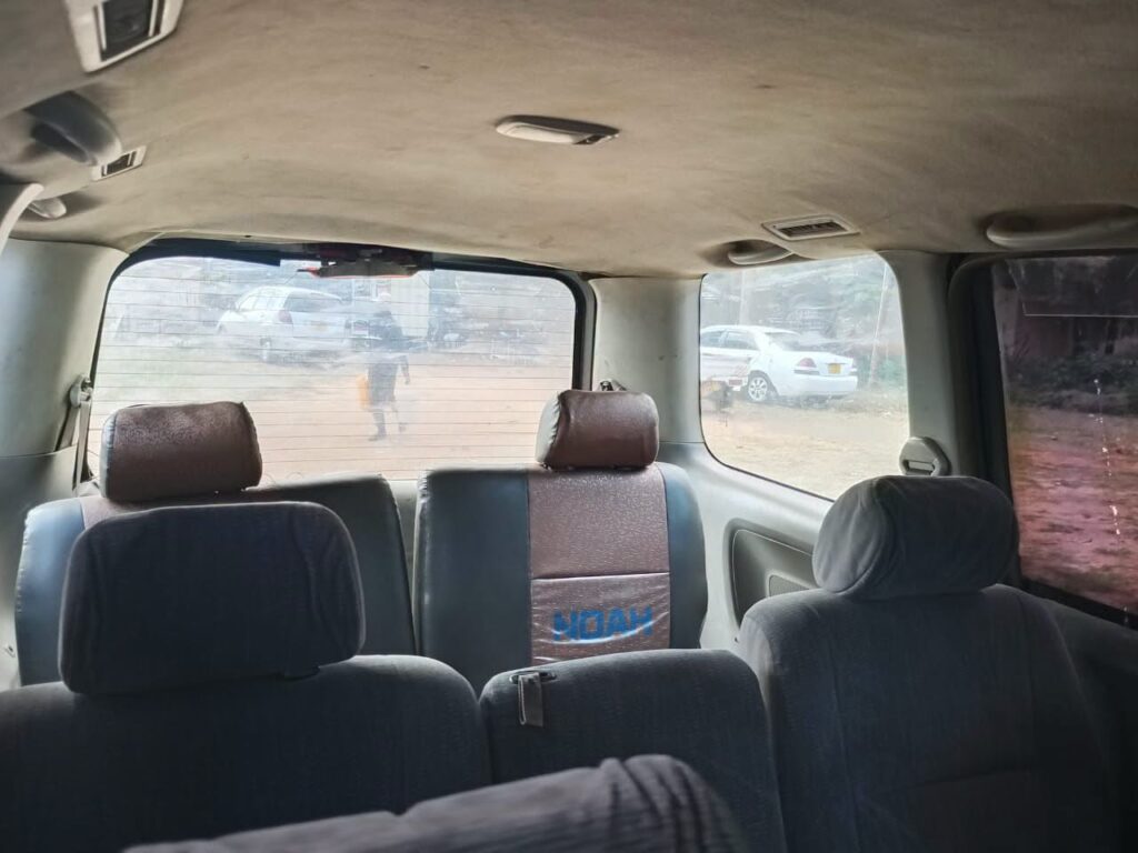 Price Toyota Noah 2004 for Sale in Morogoro