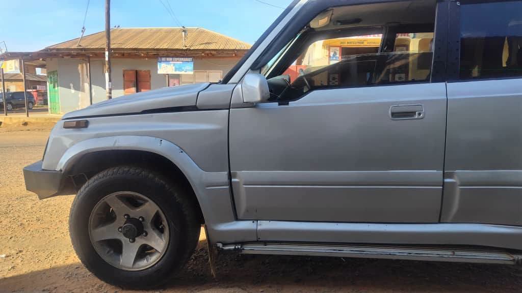 Magari Sokoni Suzuki Escudo ya Bei Poa 1997
