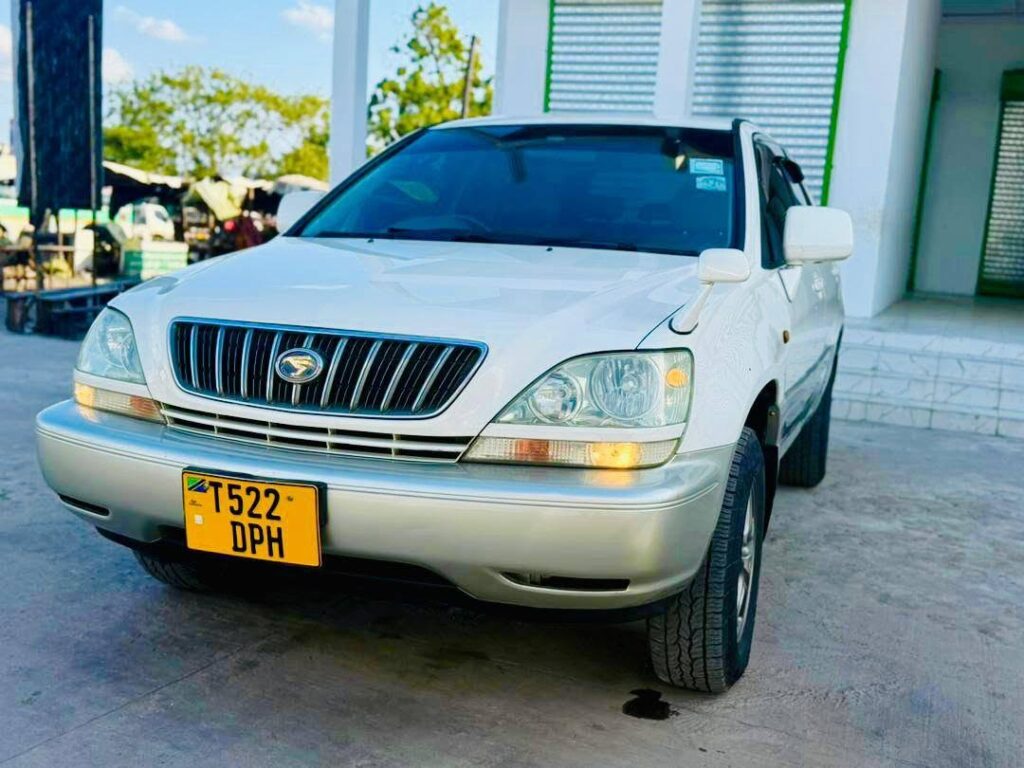 Magari Used Toyota Harrier 2002 Dar es Salaam Tanzania