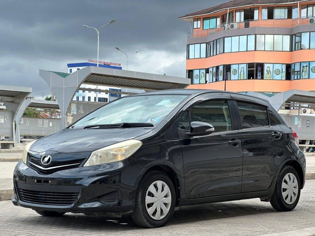 Toyota Vitz 2011 for Sale in Dar es Salaam