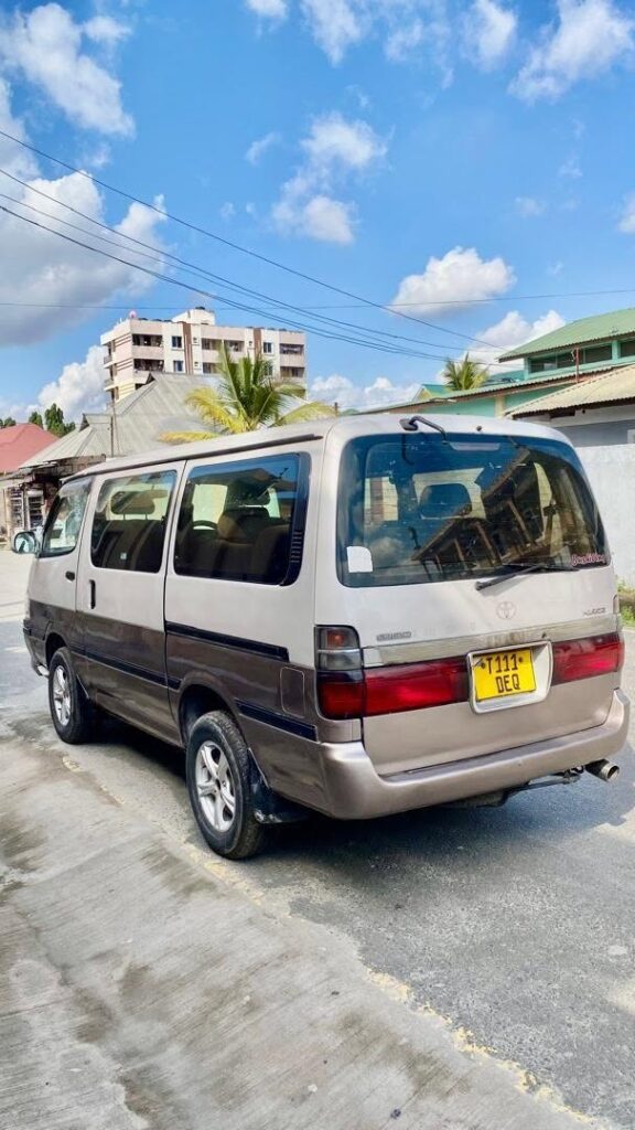 Price Toyota Hiace 1998 for Sale in Dar es Salaam